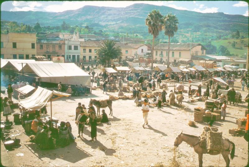 #23 View of market at Moniquira, Colombia