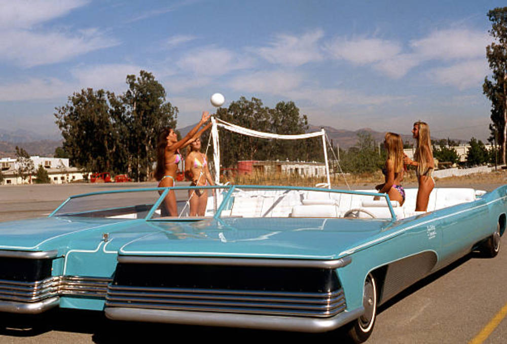 Double-Wide Limousine: The Weird Car that Spanned 2.5 Cars Wide and 30 Feet Long from the 1980s Inve