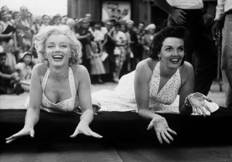Marilyn Monroe and Jane Russell at Their Imprint Ceremony at Grauman’s Chinese Theatre in 1953 Cele