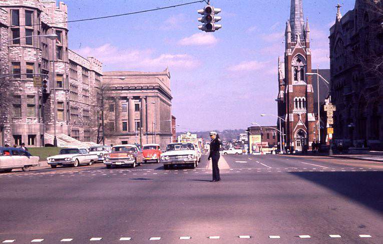 #119 Street Scene, Broad Street at Eighth Avenue, 1960