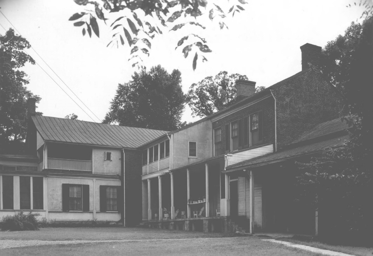 #11 North exterior of Belair House, 1940