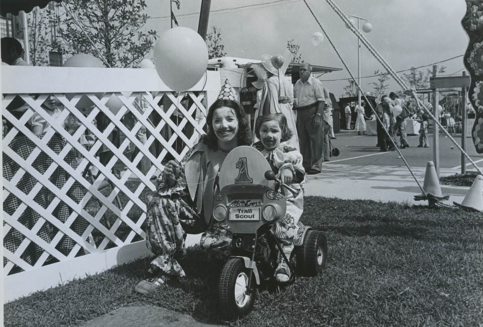 #83 Court House Day, Nashville, 1977
