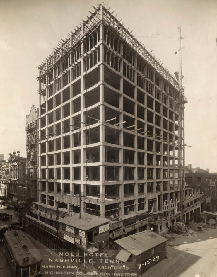 #24 Noel Hotel during construction, 1929