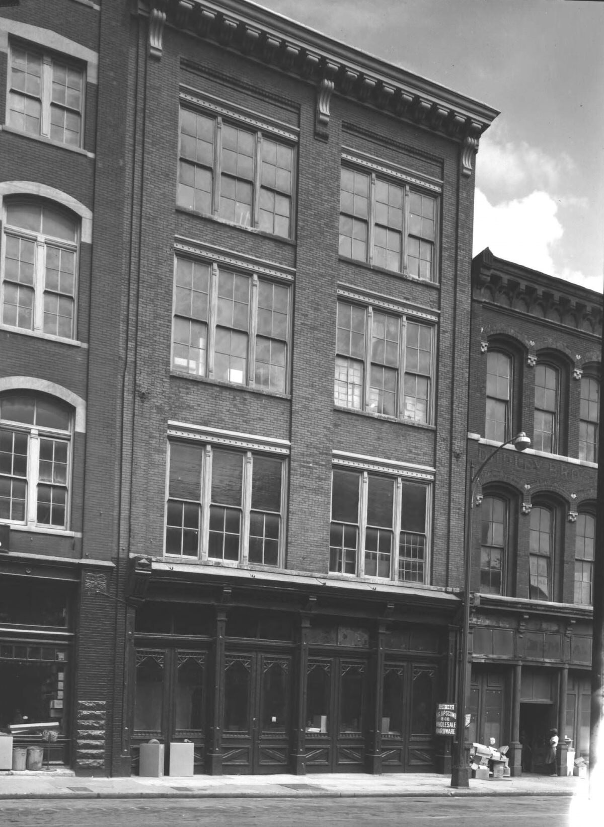 #9 Charles Nelson & Co, 1970