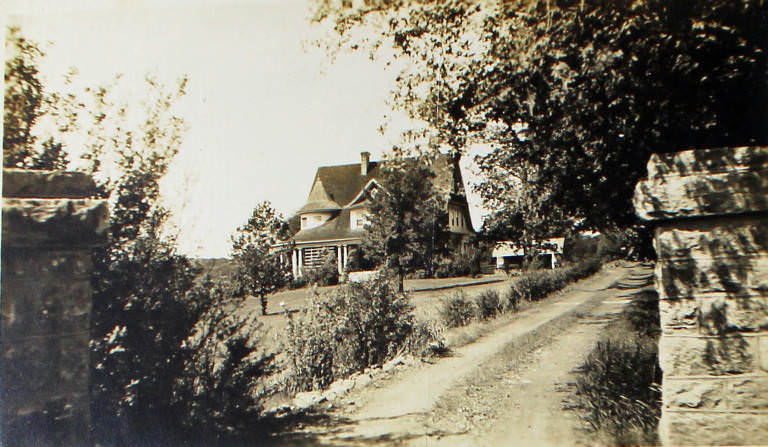 #68 Fairview, Hillsboro Road, 1925