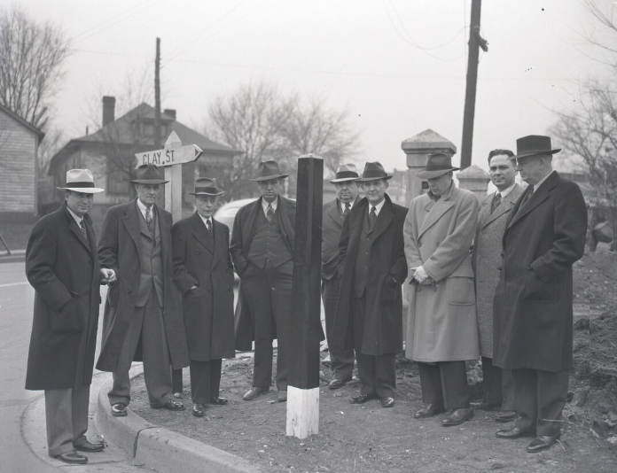 #64 City officials place first street marker, Nashville, Tennessee, 1941