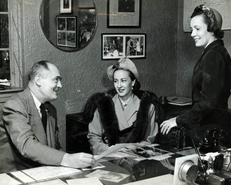 #19 Arranging for carols in business establishments, 1951