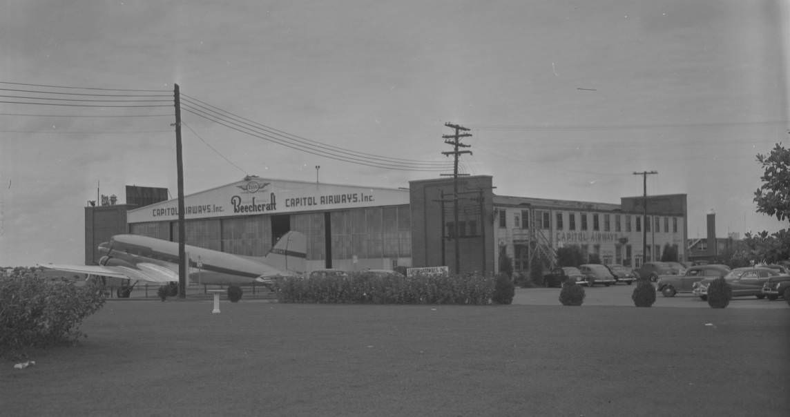 #34 Capitol Airways hangar at Berry Field, Nashville, Tennessee, 1950