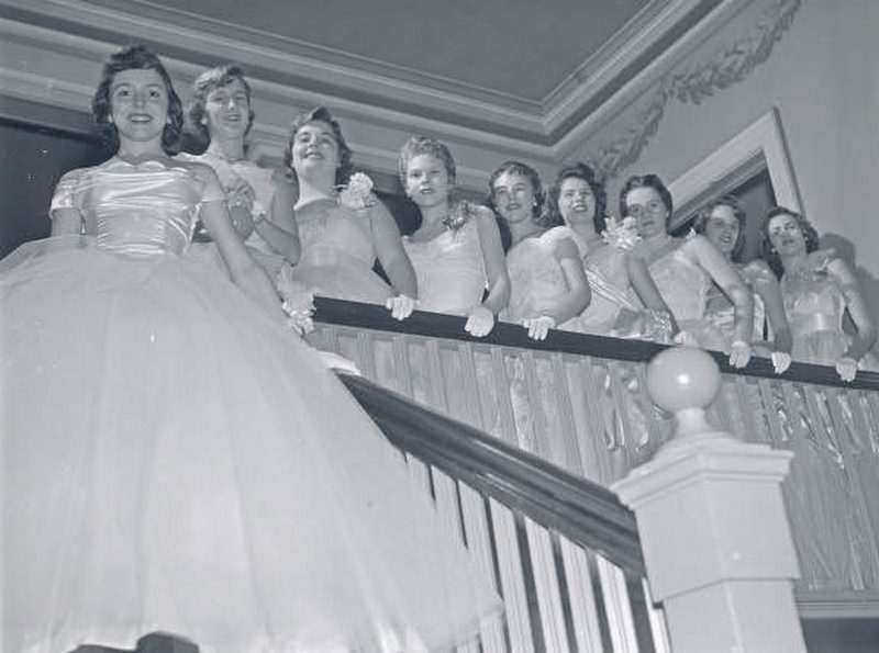 #40 Delta Beta Sigma social event at Belle Meade Country Club, 1957