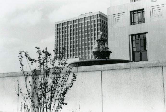 #31 A view of the water fountain at the Davidson County Courthouse, Nashville, Tennessee, 1968