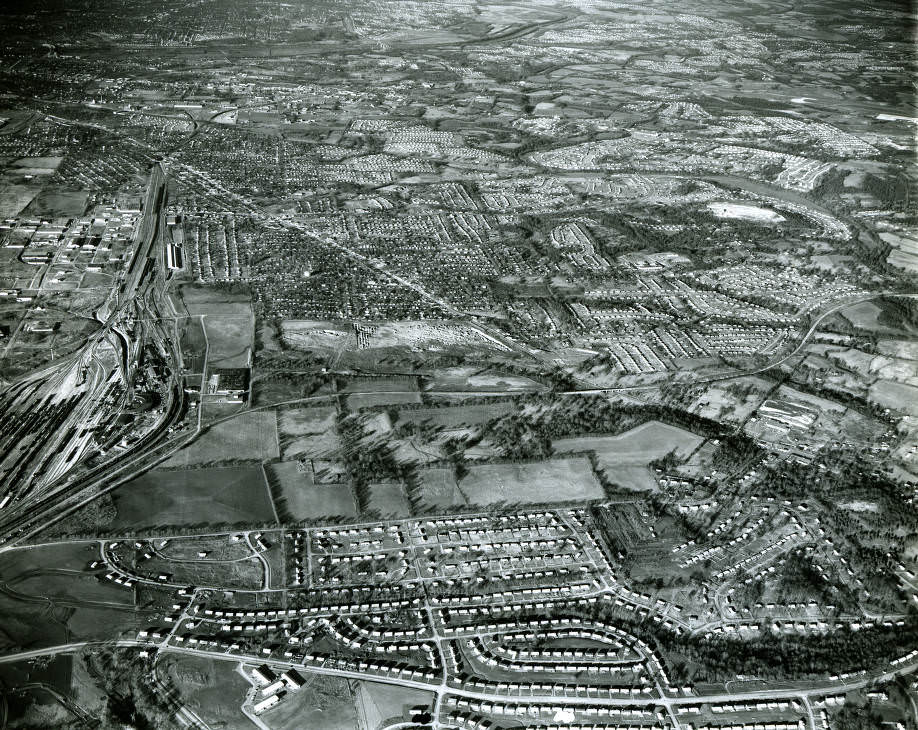 #32 Aerial of Crieve Hall and Nolensville Road area, south of Nashville, Tennessee, 1961