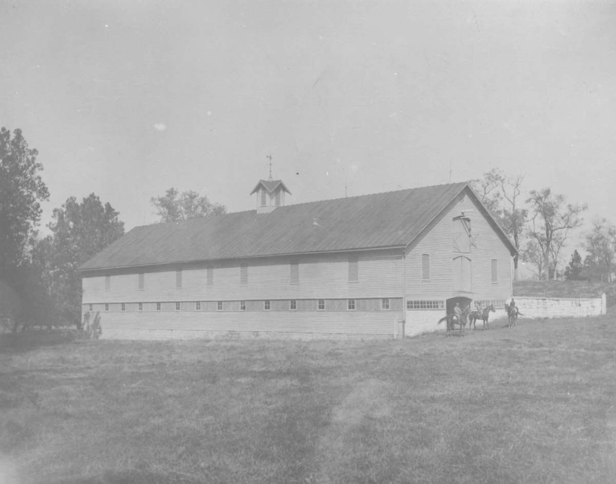 #8 Racing Stable at Belle Meade Plantation, 1940
