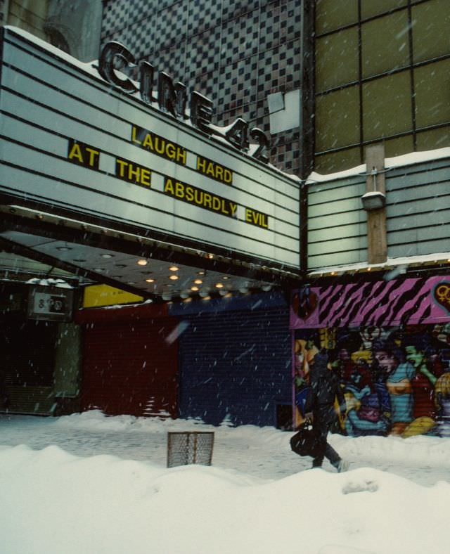 #28 Times Square, 1996
