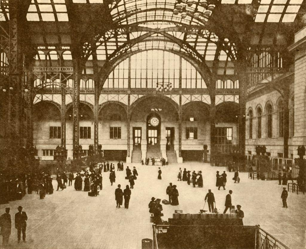#60 Central Hall, Pennsylvania Station, New York (Pennsylvania Railroad Company)’, 1930.