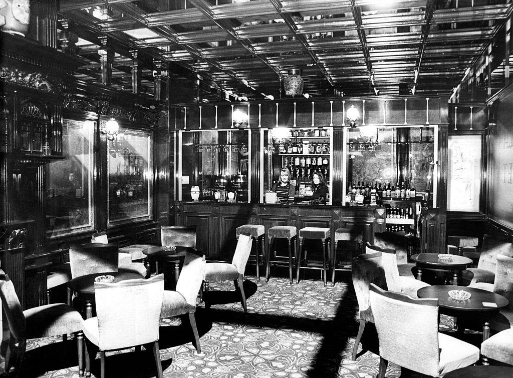 #110 Newcastle public houses – A section of the famous Douglas Buffet which was incorporated in the Geordie Prid, 1974