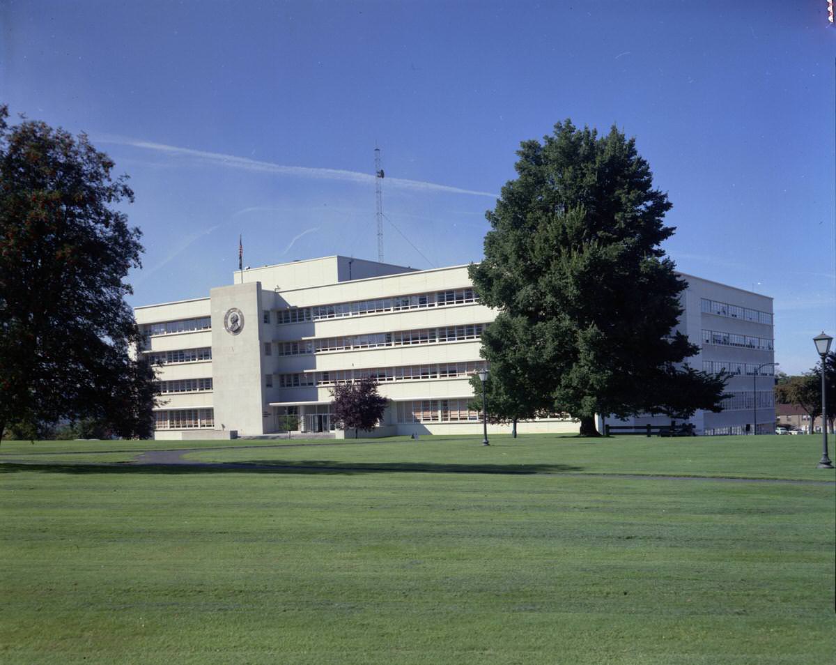 #18 General Administration Building, 1955