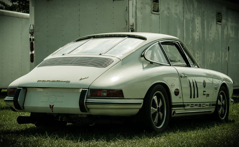 Stunning Photos of the 1966 Porsche 911 Luxury Sports Car Inventions