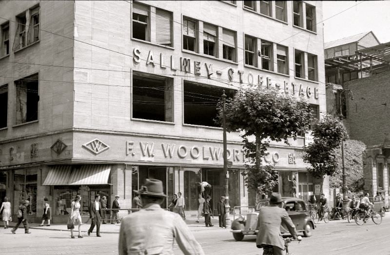 #15 F. W. Woolworth, Frankfurt, 1947