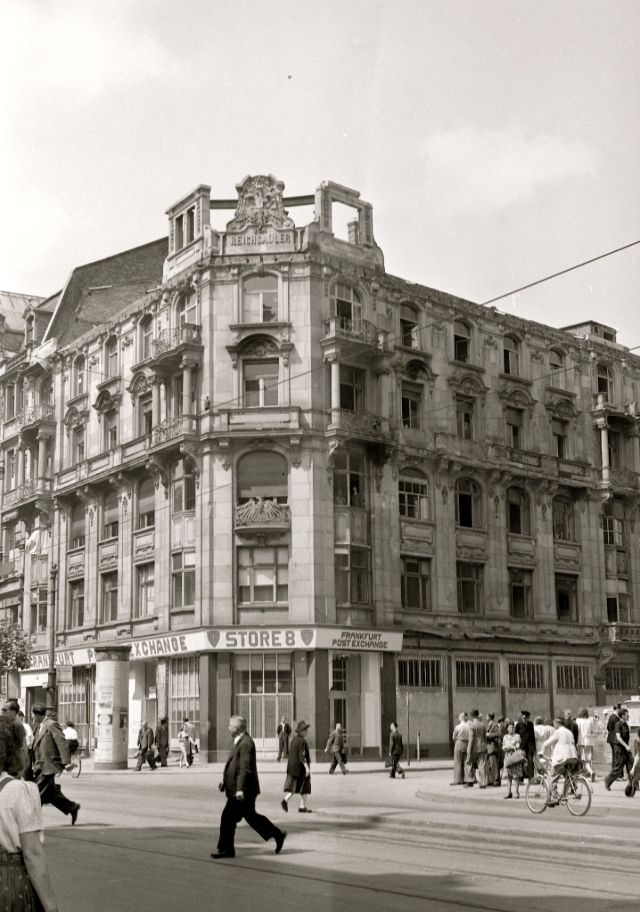 #32 Frankfurt, 1947