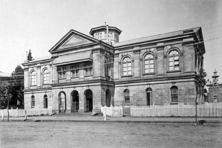#152 Toowoomba Court House, Neil Street, Toowoomba, 1890