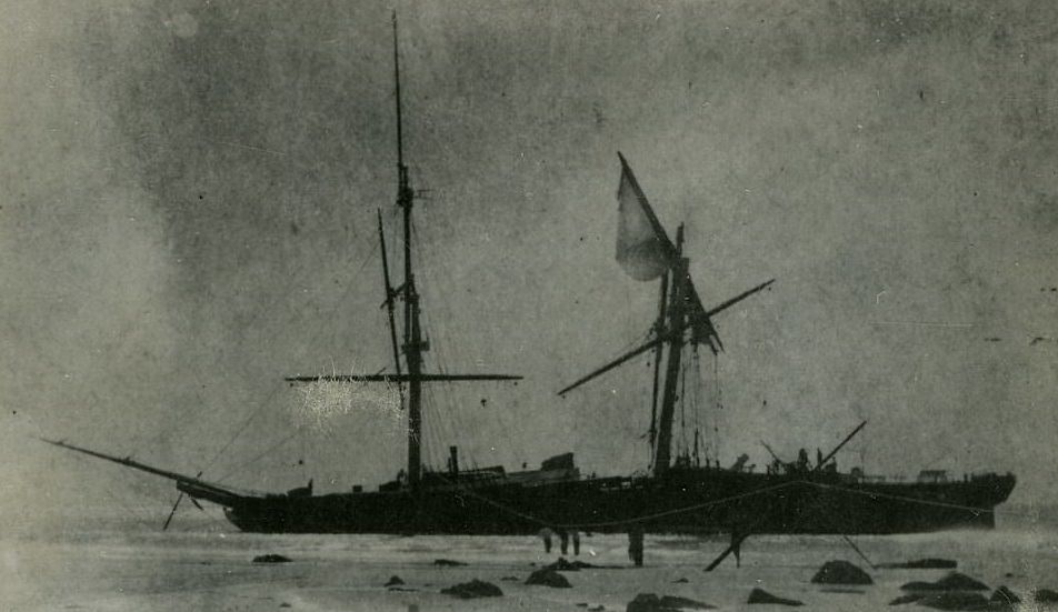#14 Shipwreck of the ‘Young Australia’ off North Point, Moreton Island, 31 May 1872