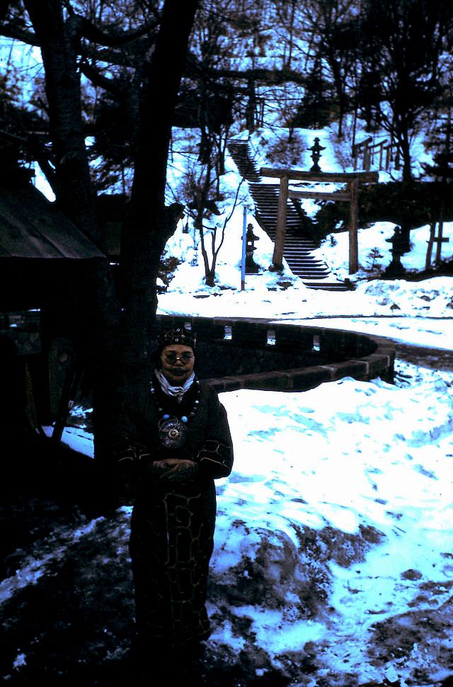 #46 Ainu at Noboribetsu