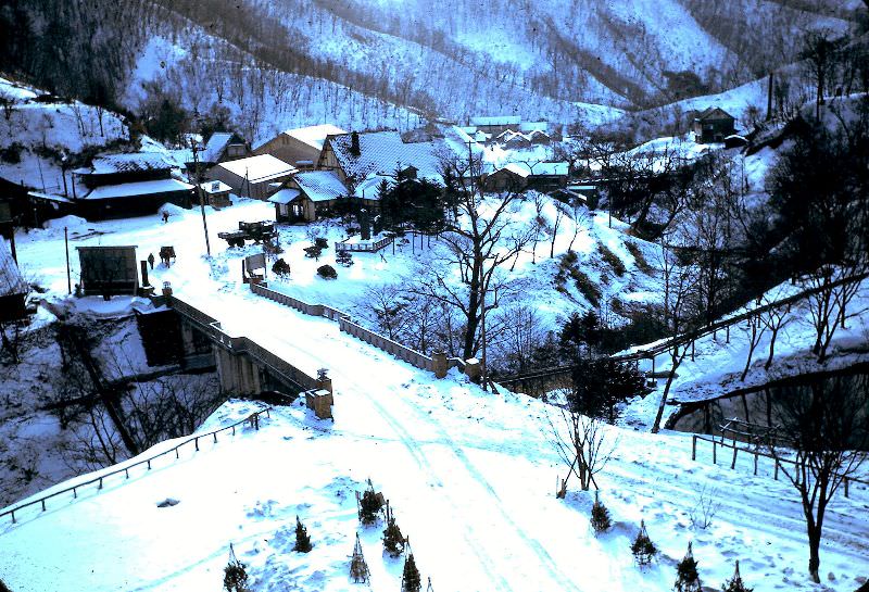 #58 Noboribetsu village in the snow