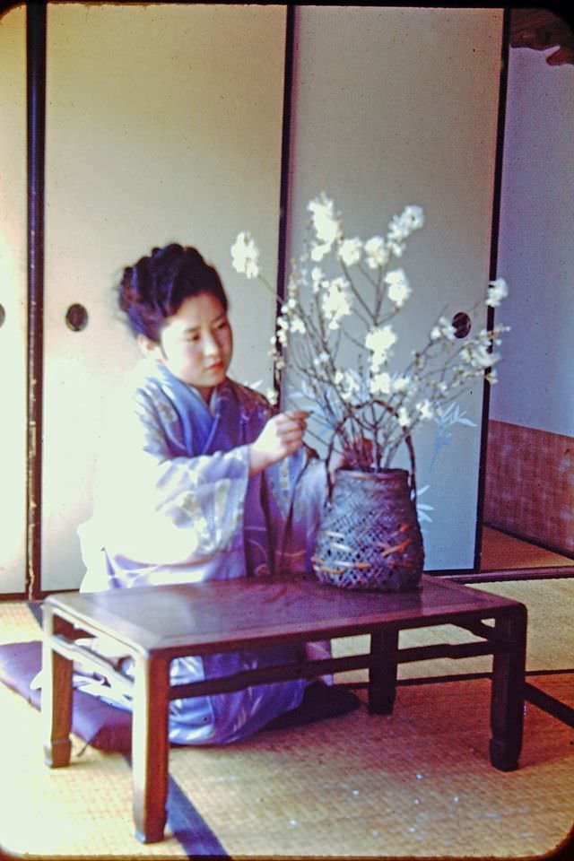 #76 Flower arranging, Lake Kawaguchi resort, 1950