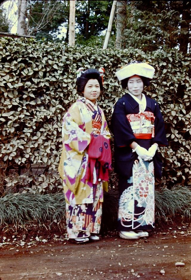 #77 Kamakura. Bride and bridesmaid, 1950