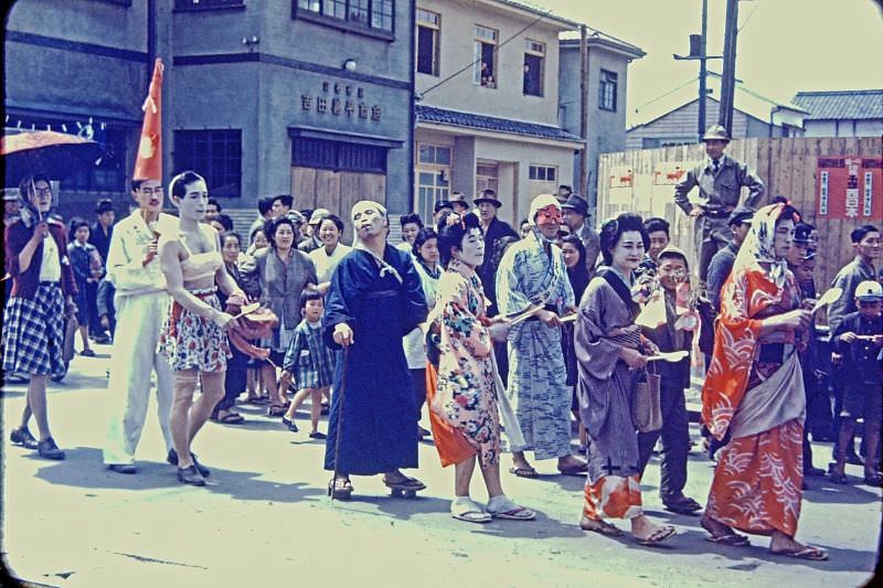 #85 Fukuoka. Boy’s Day Parade, 1950