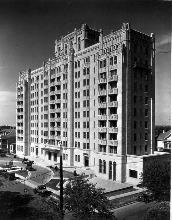 #111 Aurora Apartments under construction, San Antonio, 1930