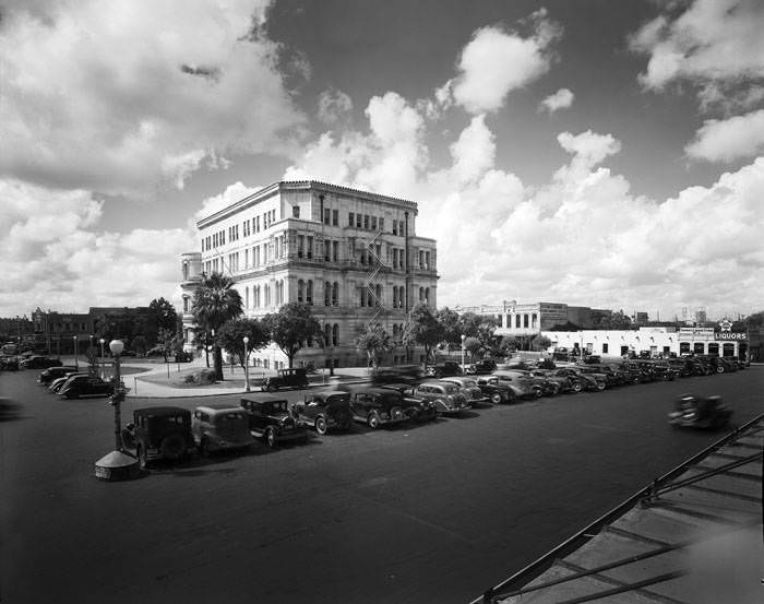 #227 Military Plaza and City Hall, San Antonio, 1938