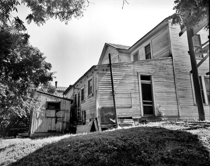#88 Back of apartment house, 538 N. Laredo Street, San Antonio, 1937