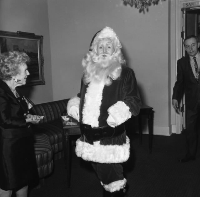#18 Debbie Reynolds arrived at the Golden Apple Awards in Los Angeles dressed as Santa Claus, 1969.