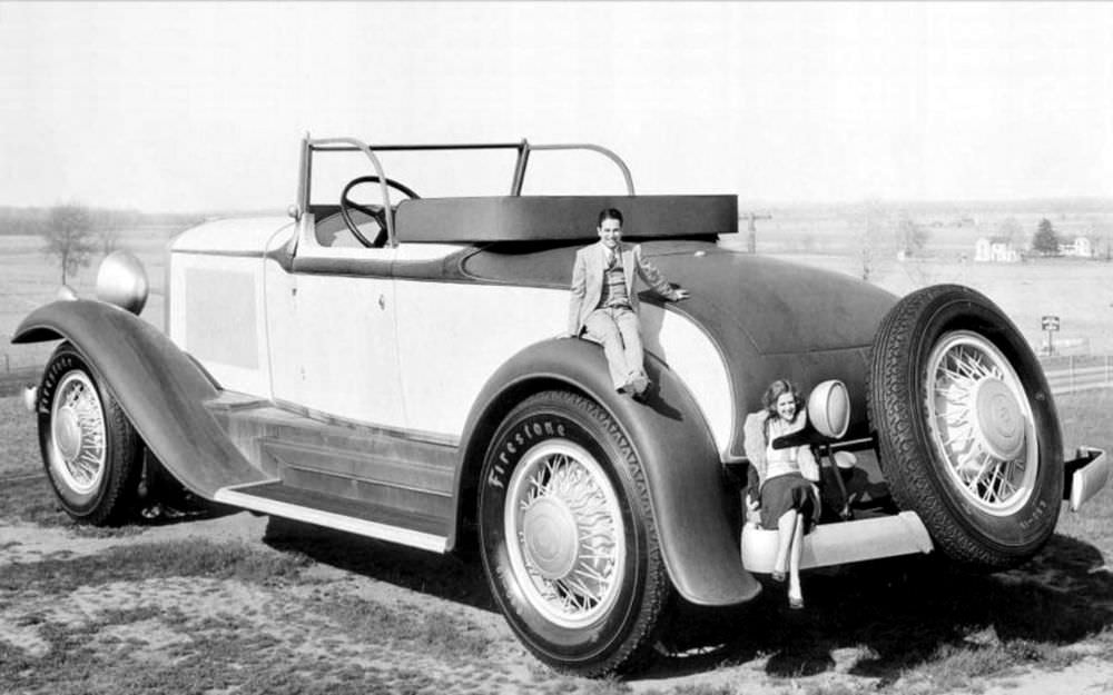 The World’s Biggest Car: Stunning Historical Photos of Studebaker’s Giant 1931 President Roadster Ve