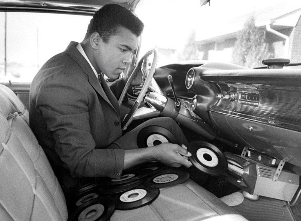 Highway Hi-Fi: When Cars had Built-in Vinyl Record Players Vehicles &; Transportation