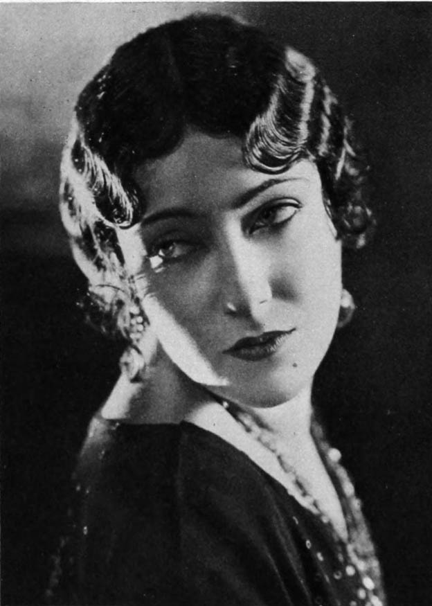 #15 Gloria Swanson