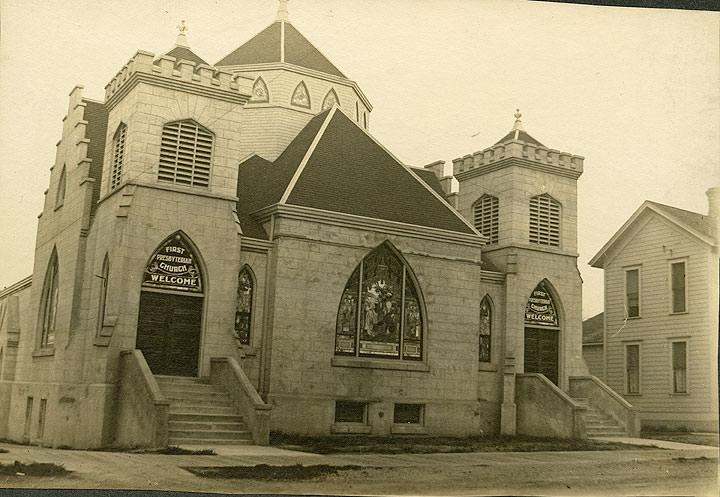 #38 First Presbyterian Church, Olympia, 1909