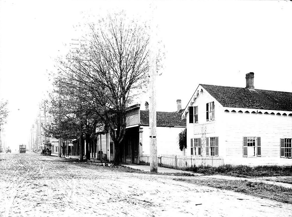 #43 Lower Main Street, Olympia, 1902