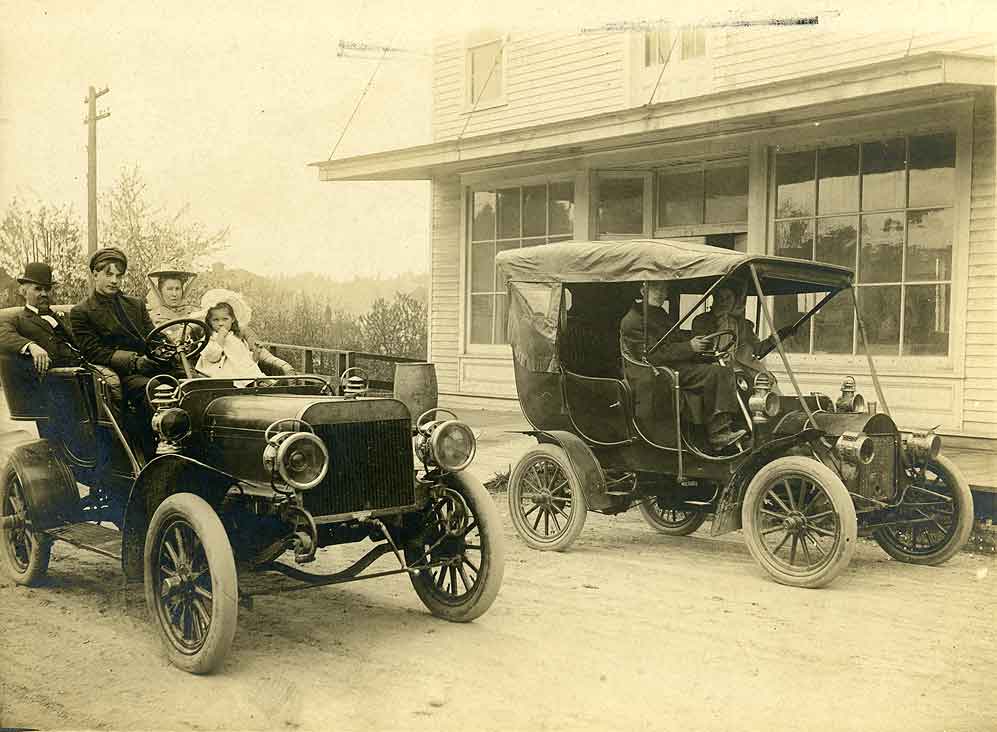 #68 The Price Company in Olympia’s first automobiles, Olympia, 1907