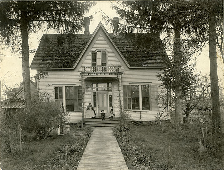 #81 Nathaniel Ostrander House, Washington Street and 8th Avenue, Olympia, 1909