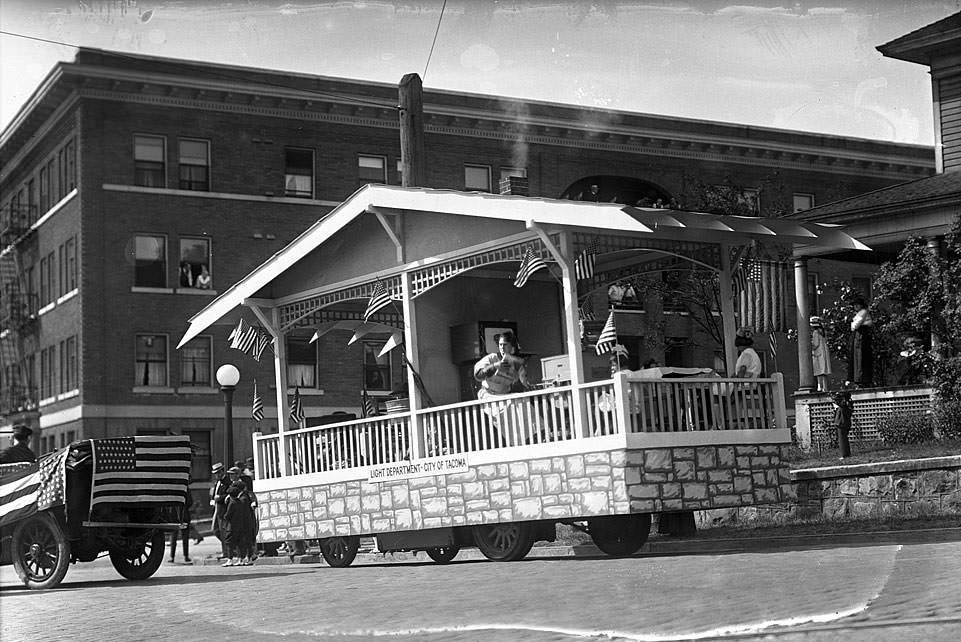 #68 Light Department, City of Tacoma, parade float, Tacoma, 1918