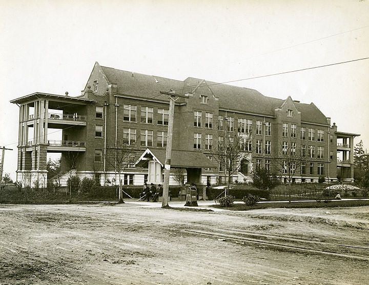 #16 N.P.R.R. Hospital, Tacoma, 1909