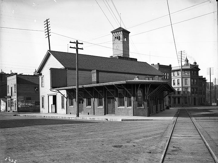#77 Puget Sound Electric Railway Depot at Tacoma Station, 1904