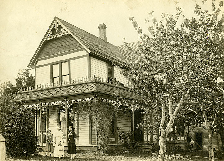 #64 Athow House, 1061 So. 88 St., Tacoma, 1915