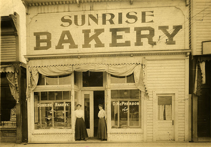 #85 Sunrise Bakery, 1107 South K Street, Tacoma, 1908