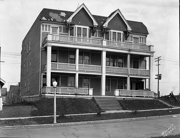 #79 Apartment House, 1215 North J, 1925