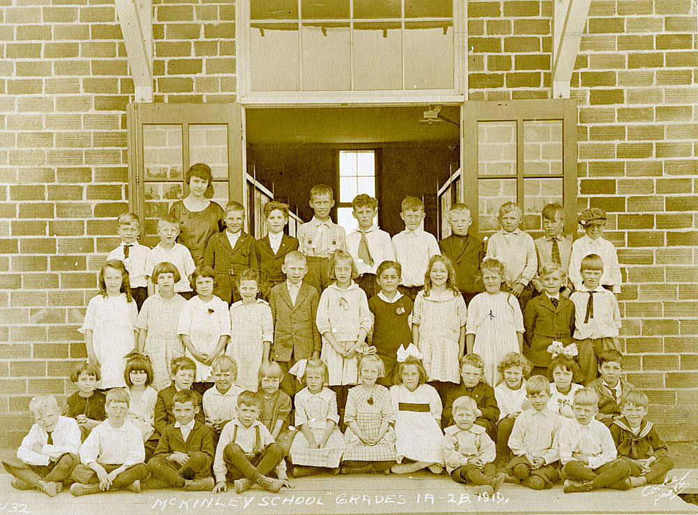 #139 McKinley School, Tacoma, 1st & 2nd grade, 1919