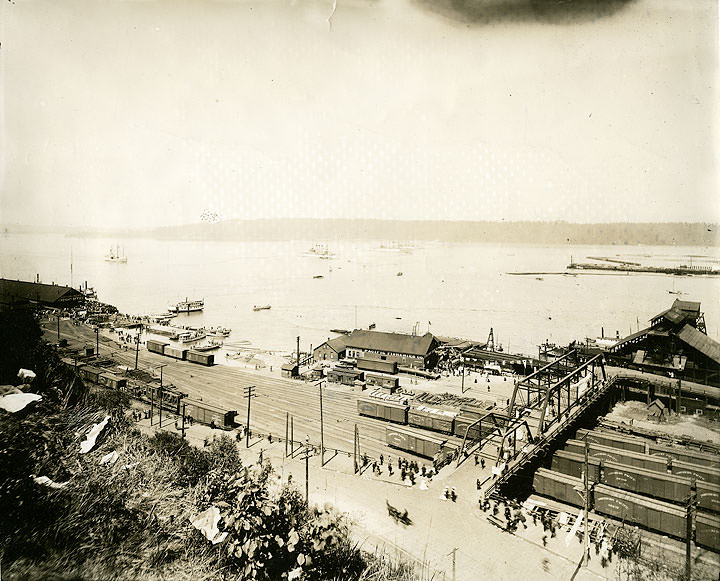 #131 Foss Boat House and Bay, Tacoma, 1908