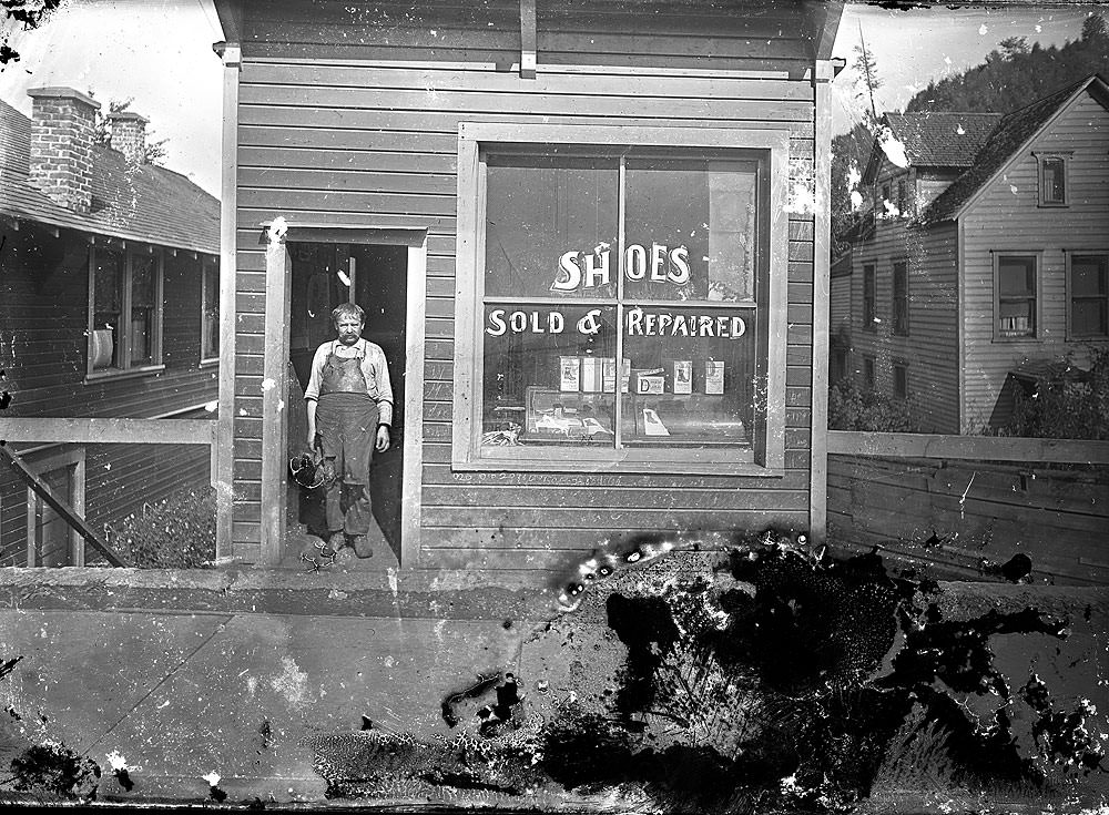 #175 Shoes sold and repaired, 1918